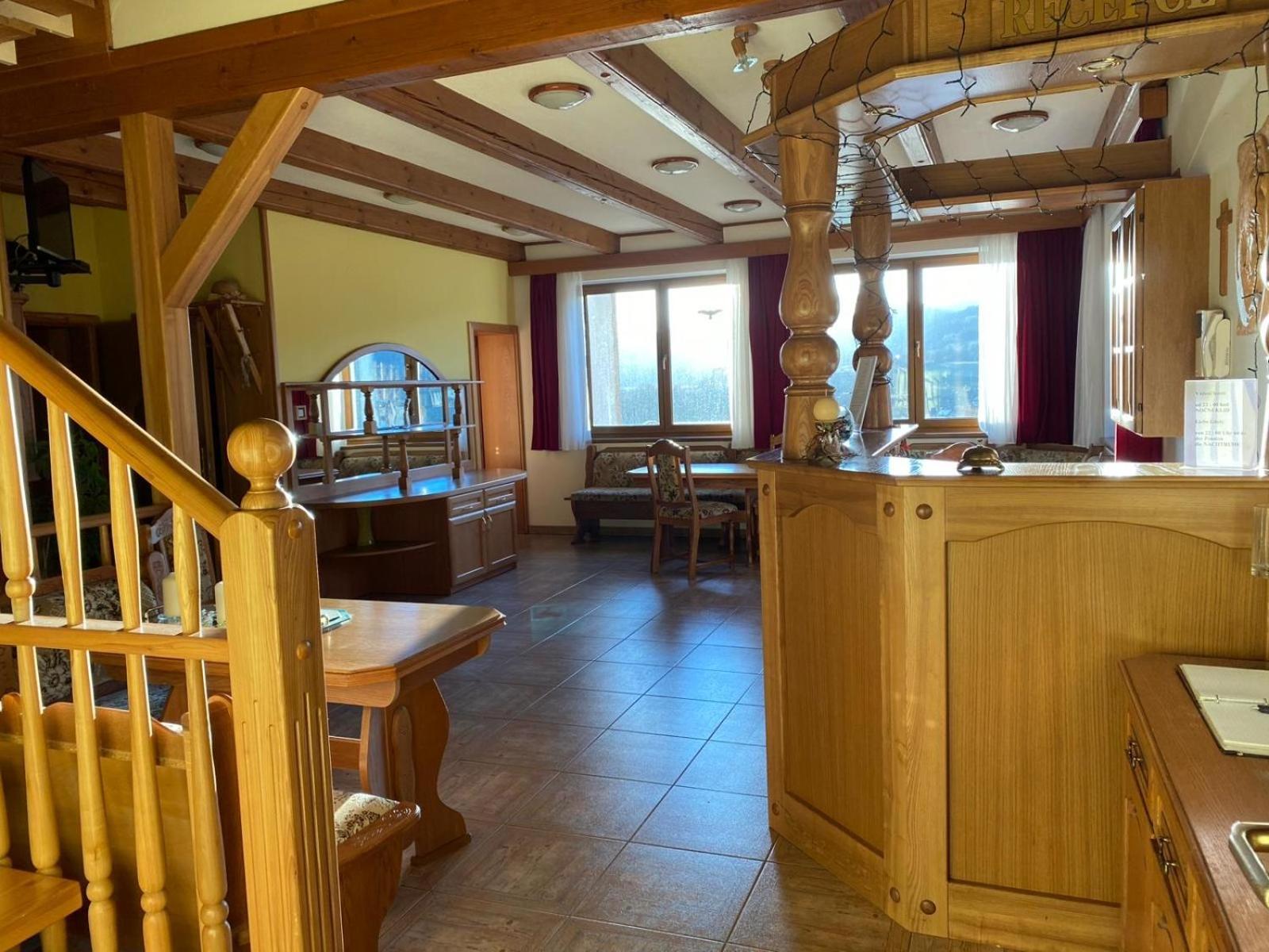 Selsky Dvur Perstejn Hotel Ngoại thất bức ảnh